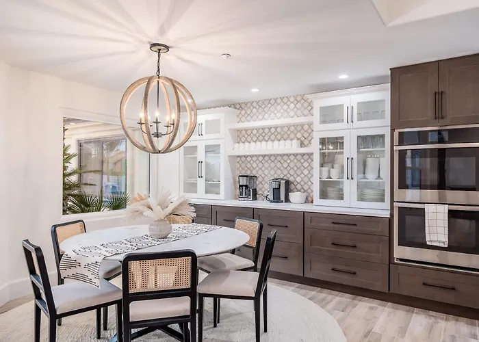 Villa 4million Designer Waterslidewonderlandtheatregymsportcourtshuffleboard Court Scottsdale