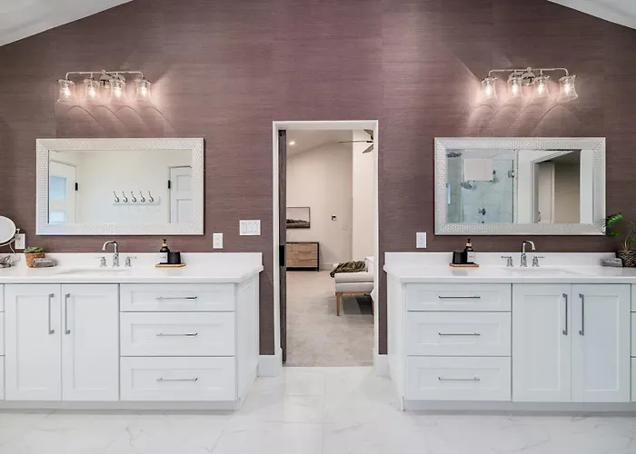 Villa 4million Designer Waterslidewonderlandtheatregymsportcourtshuffleboard Court Scottsdale